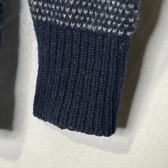 J. Cree Men's Navy Sweater - Picture 9 of 12